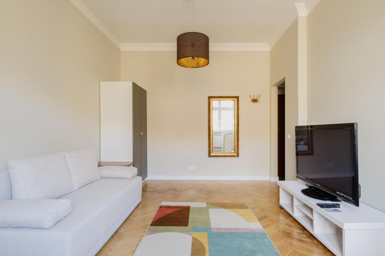 Apartment Starowiejska 37 *