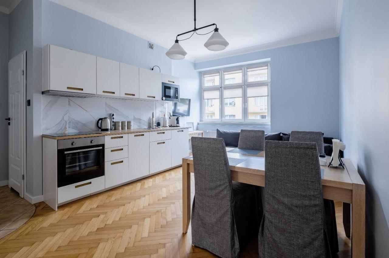 Apartment Starowiejska 37 *
